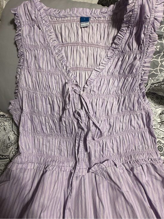 Old Navy Dresses & Skirts - Old Navy Light Lavender Striped Smocked Tunic
